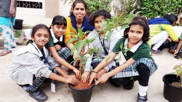 Sapling Planting for Grade III to Grade IV | Vydehi School